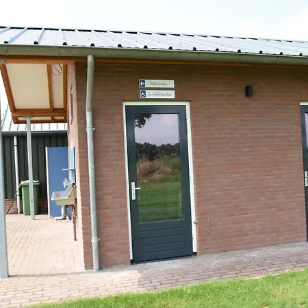 Camping Pod 3 Persoons Lindershoeve *