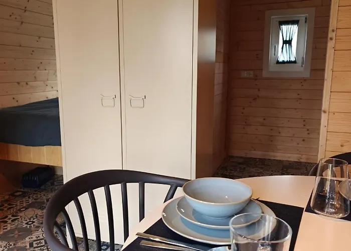 Pod 3 Persoons Lindershoeve *